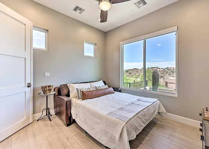Holiday home Panoramic Mtn Views! Desert In